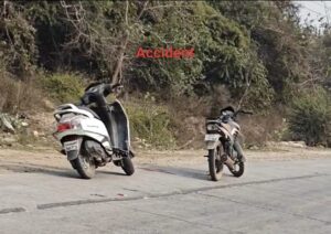 उत्तराखंड : हरिद्वार श्यामपुर कांगड़ी के हाईवे पर एक बाइक व स्कूटी की भिड़ंत _ स्कूटी सवार की हालत गंभीर _ रेफर हायर सेंटर ,देखे विडिओ !!