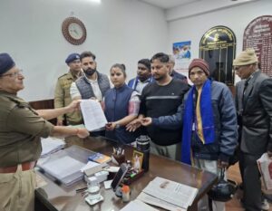 उत्तराखंड : देहरादून का रण हल्द्वानी में.. कांग्रेस में कलह_ एसपी सिटी से मिलीं राधा…