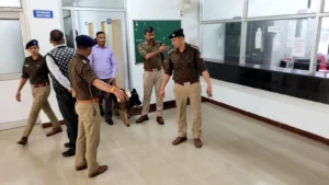 उत्तराखंड : हल्द्वानी मेडिकल कॉलेज में साइनाइड बमबड़े धमाके की धमकीस्टूडेंट में हड़कंप…