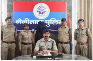 उत्तराखंड नैनीताल : हल्द्वानी पुलिस का नशा तस्करों पर बड़ा वार_36.30 लाख की स्मैक के साथ एक महिला तस्कर गिरफ्तार_देखे विडिओ !!
