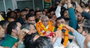 उत्तराखंड : हरिद्वार में कैबिनेट मंत्री मदन कौशिक का भव्य स्वागत, समर्थकों में जश्न का माहौल देखे विडिओ…