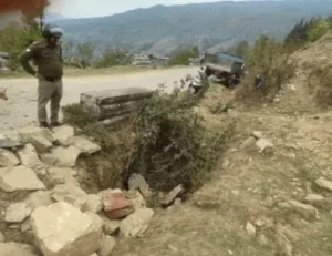 उत्तराखंड : अल्मोड़ा के देघाट में दर्दनाक हादसा: ट्रैक्टर-ट्रॉली पलटने से दो युवकों की मौत, दो की हालत गंभीर..