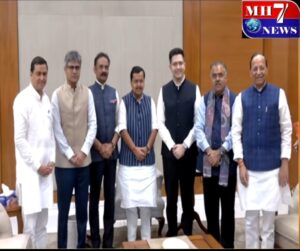 दिल्ली / रियासत- राघव चड्ढा के बदले सुर! कल तक बीजेपी पर आरोप,आज 7 सांसदों संग बीजेपी में जुड़ने पर हो रही चर्चा_देखे विडिओ !!