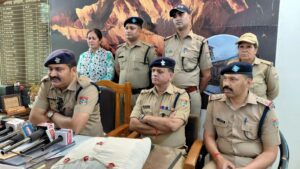 उत्तराखंड / हरिद्वार :सनसनीखेज खुलासा: आत्महत्या नहीं, सोची-समझी हत्या ! पत्नी और नाबालिग बेटी ने मिलकर रचा खौफनाक षड्यंत्र…