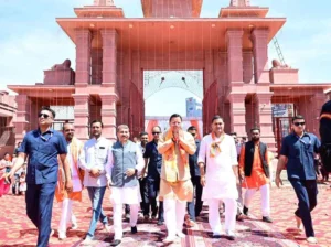 उत्तराखंड / नैनीताल. : श्री हनुमान जन्मोत्सव पर सीएम धामी श्री हनुमान धाम पहुंचे_प्रदेश के लिए मांगी खुशहाली…