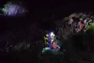 उत्तराखंड / रुद्रप्रयाग: केदारनाथ हाईवे पर दर्दनाक हादसा: 100 मीटर गहरी खाई में गिरा डंपर, दो लोगों की मौके पर मौत…