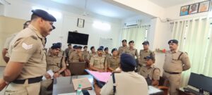 उत्तराखंड / हरिद्वार : एसपी सिटी अभय सिंह ने विवेचकों की ली समीक्षा बैठक, मुकदमों का गुणवत्तापूर्ण और समयबद्ध निस्तारण करने के दिए निर्देश…