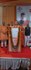 उत्तराखंड / हरिद्वार : शिवभक्तों पर पुष्पवर्षा, सीएम धामी ने किया चरण प्रक्षालन, बोले- कांवड़ियों की सेवा करना हमारा सौभाग्य…