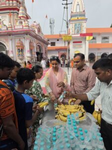 उत्तराखंड/हरिद्वार : सावन के प्रथम सोमवार पर दक्षेश्वर महादेव पहुंचे डीएम मयूर दीक्षित, व्यवस्थाओं का लिया जायजा; परिवार संग किया जलाभिषेक, कांवड़ मेले के सकुशल संपन्न होने की कामना…