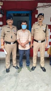 उत्तराखंड / देहरादून  : आरपी देहरादून की बड़ी कार्रवाई: चोरी के मुकदमे में वांछित वारंटी रेलवे स्टेशन से गिरफ्तार, न्यायालय में पेश…